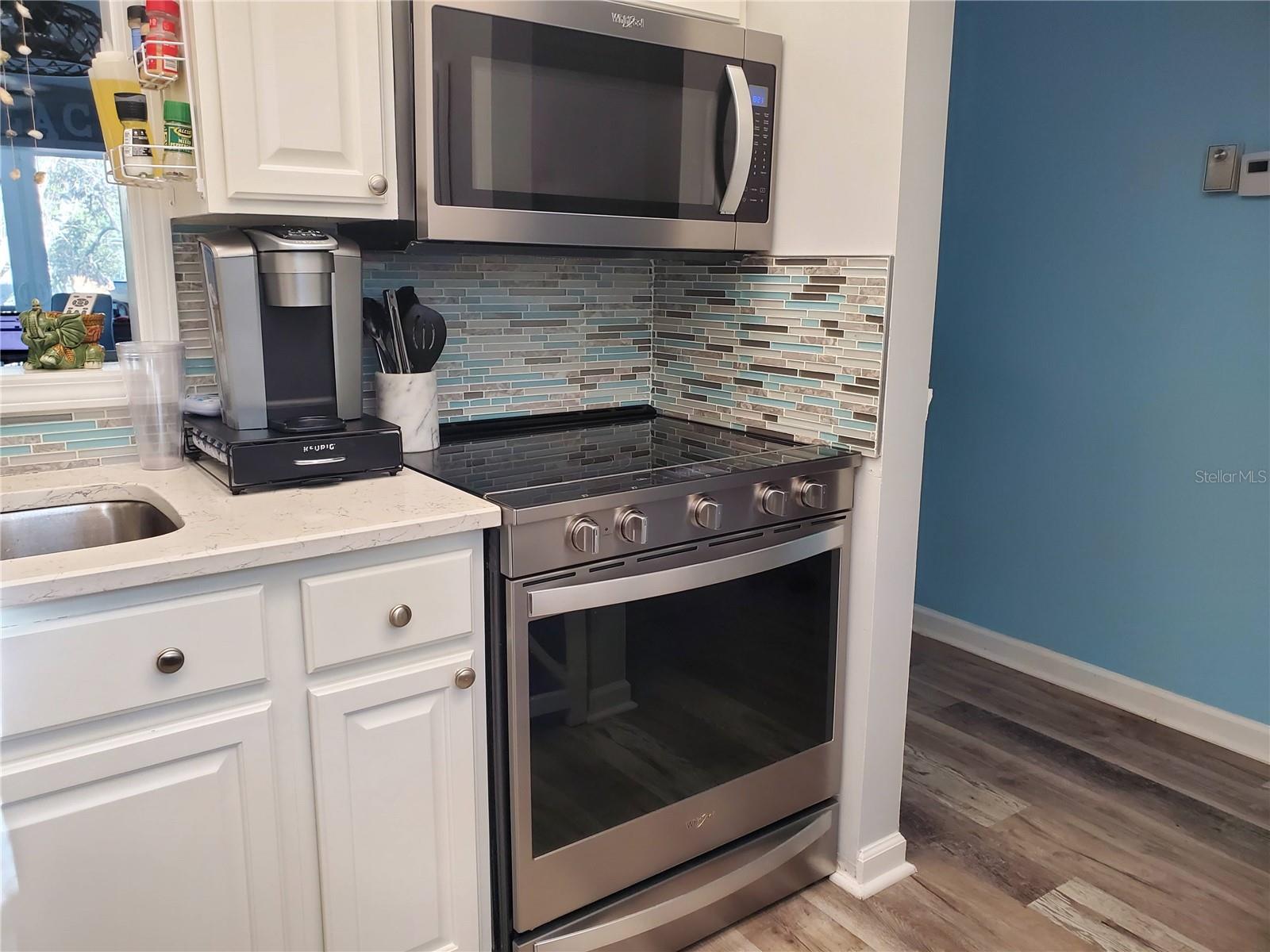 WATERS EDGE 1 CONDO - Residential