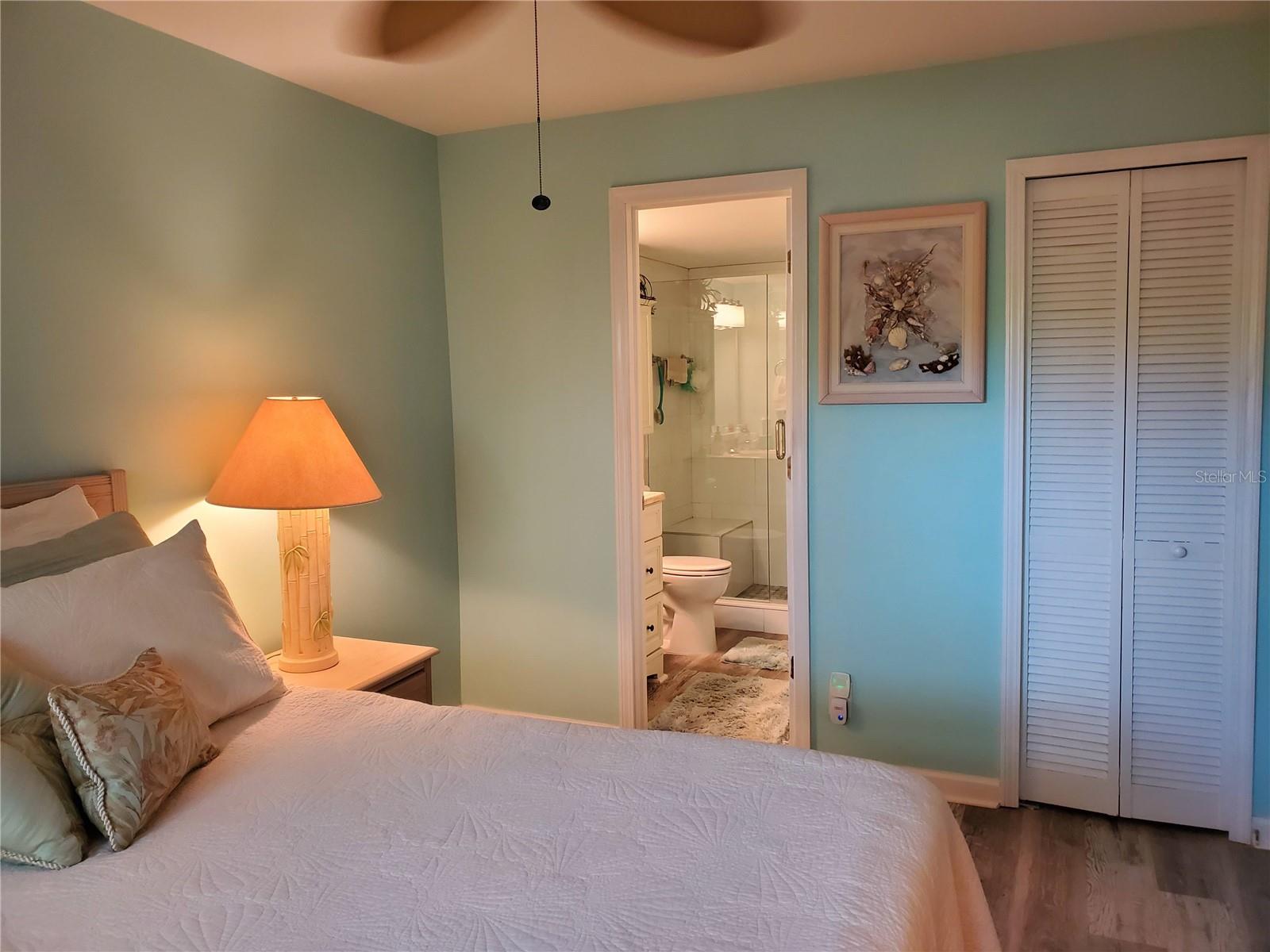 WATERS EDGE 1 CONDO - Residential