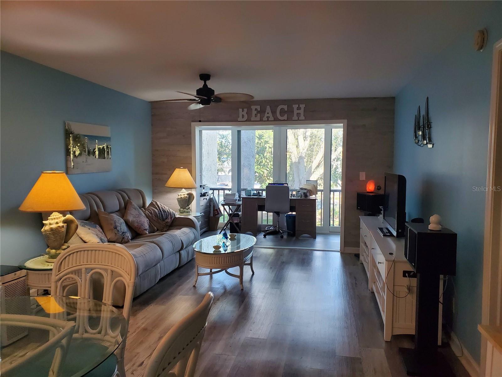 WATERS EDGE 1 CONDO - Residential