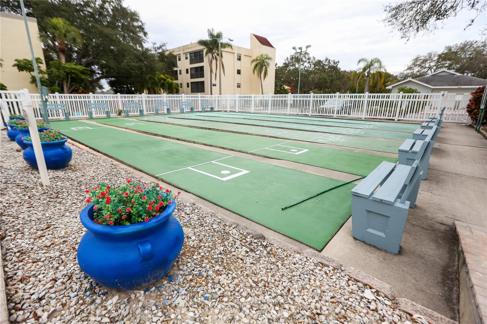 WATERS EDGE 1 CONDO - Residential