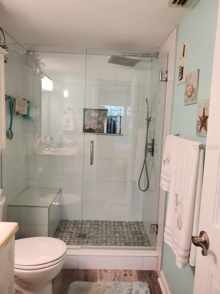 WATERS EDGE 1 CONDO - Residential