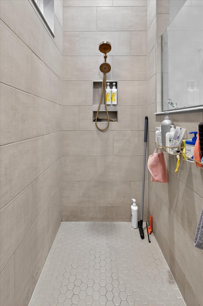 WHITING ESTATES - Residential