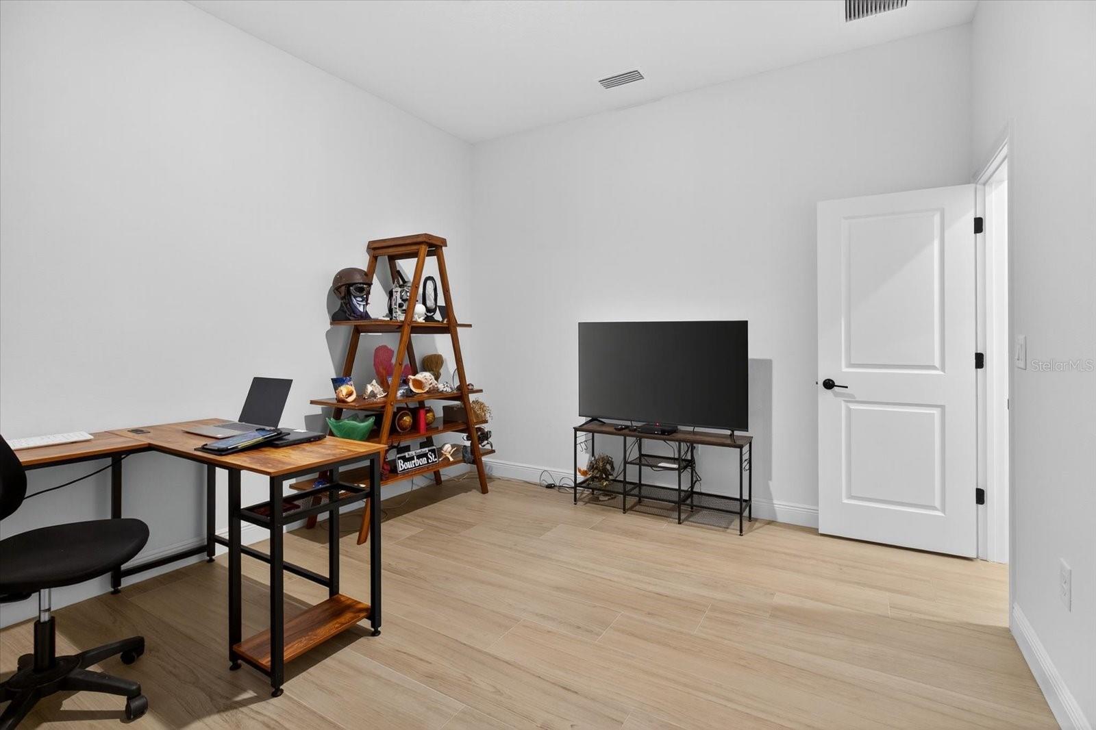 WHITING ESTATES - Residential