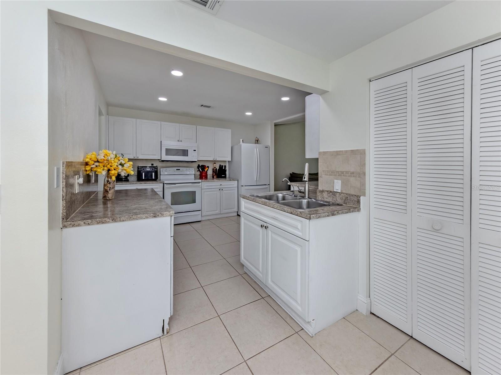 PUNTA GORDA ISLES SEC 20 - Residential
