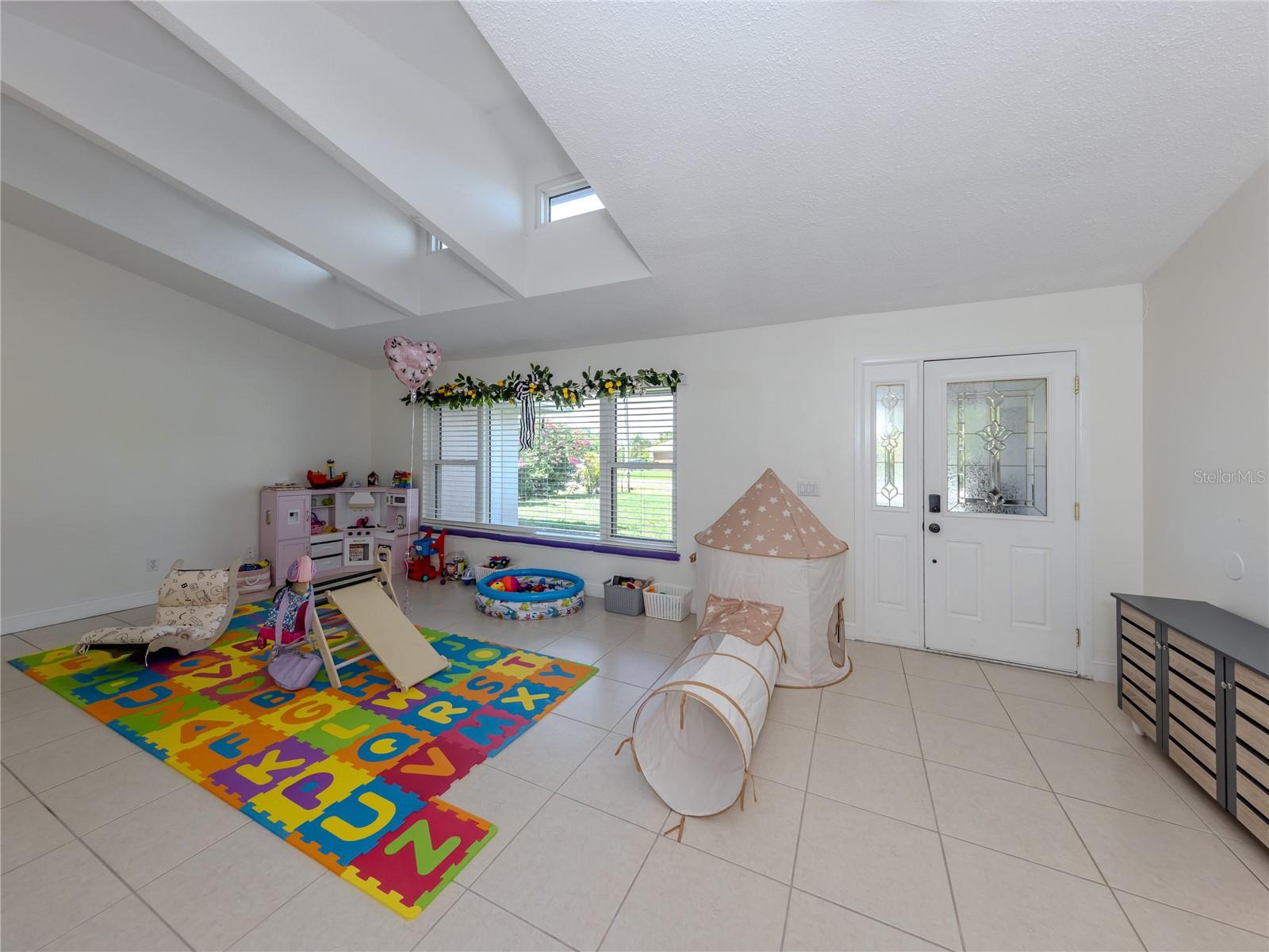 PUNTA GORDA ISLES SEC 20 - Residential