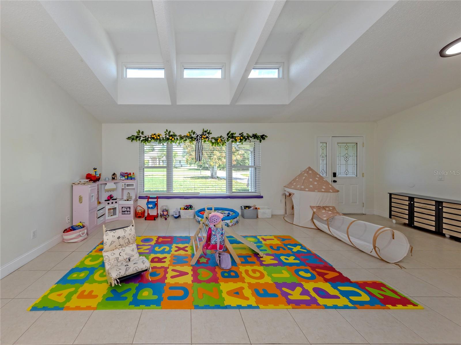 PUNTA GORDA ISLES SEC 20 - Residential