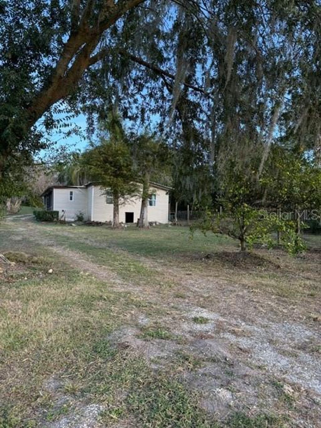 Photo of 14914 SE 56th Avenue, Summerfield, FL 34491 (MLS # OM712831)