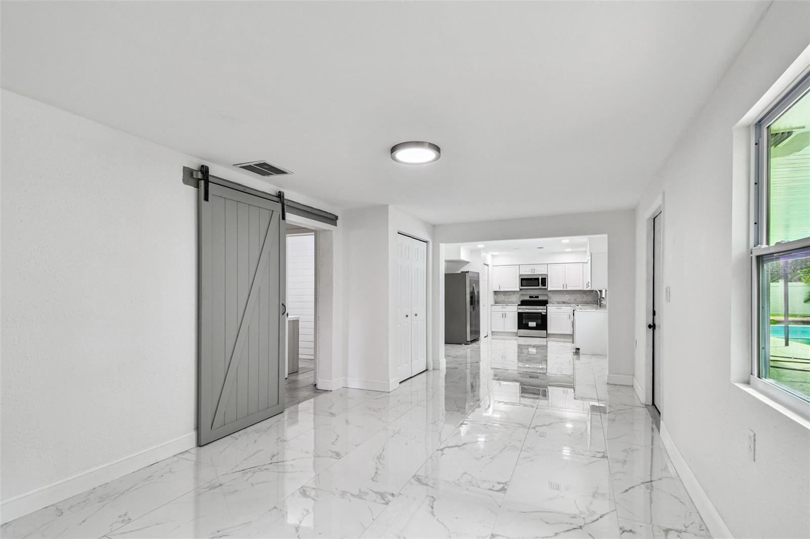 OLD GROVE - Residential Lease