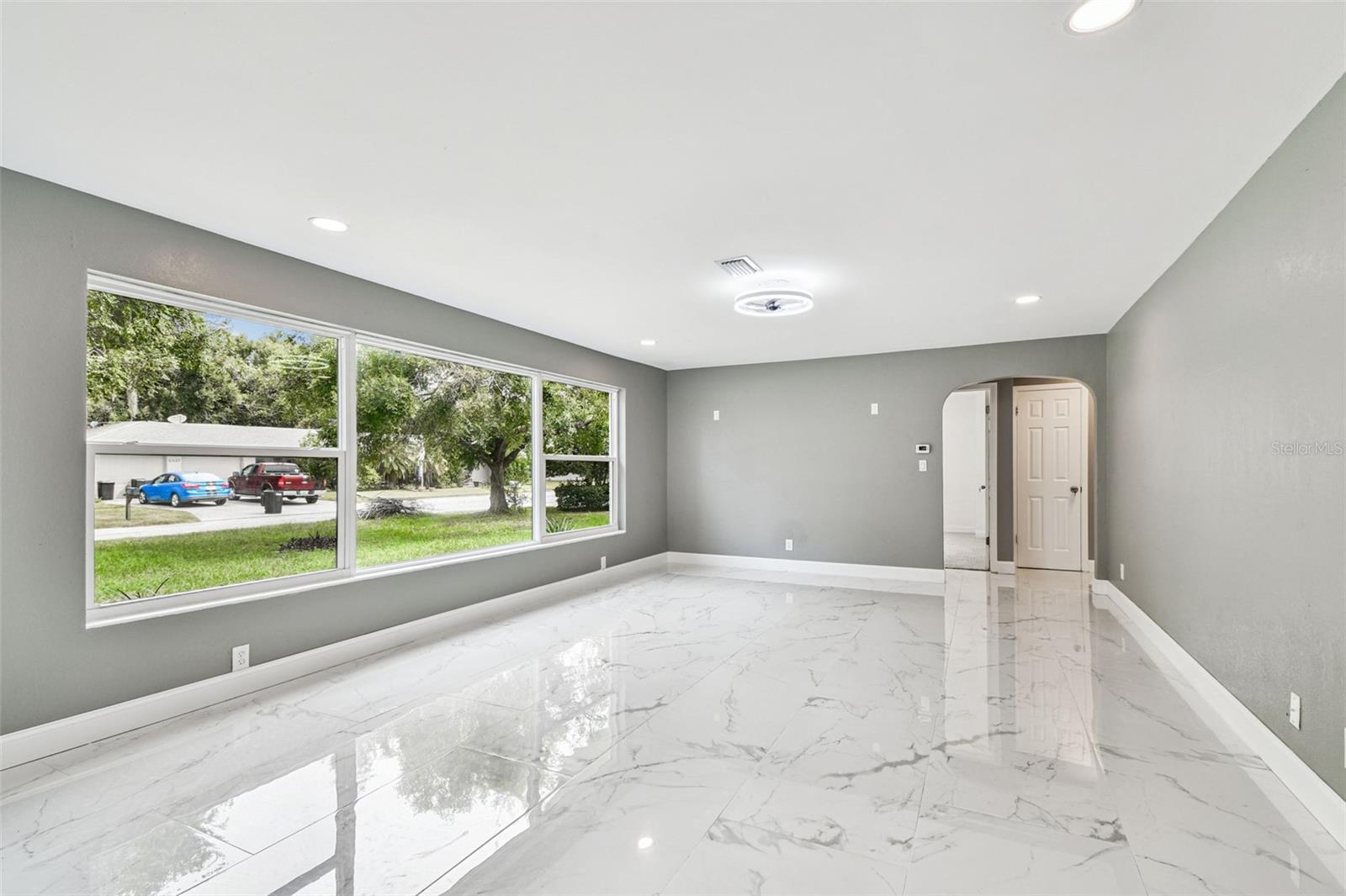 OLD GROVE - Residential Lease