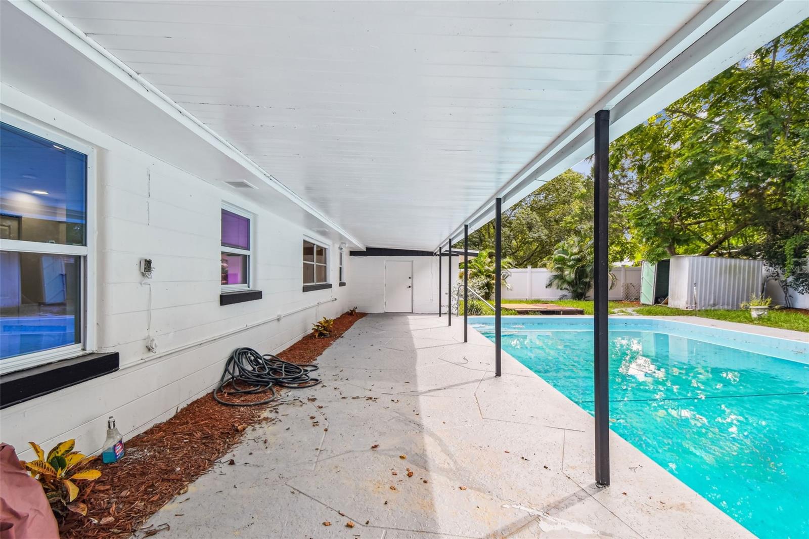 OLD GROVE - Residential Lease