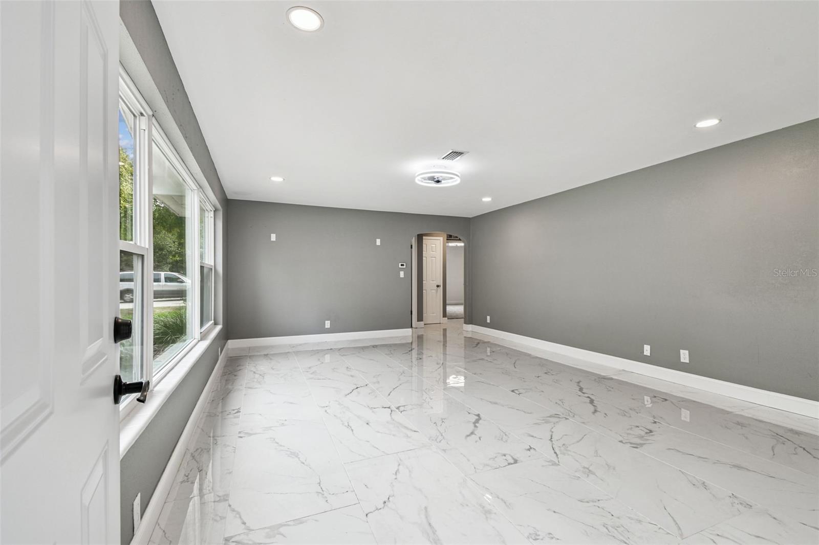 OLD GROVE - Residential Lease