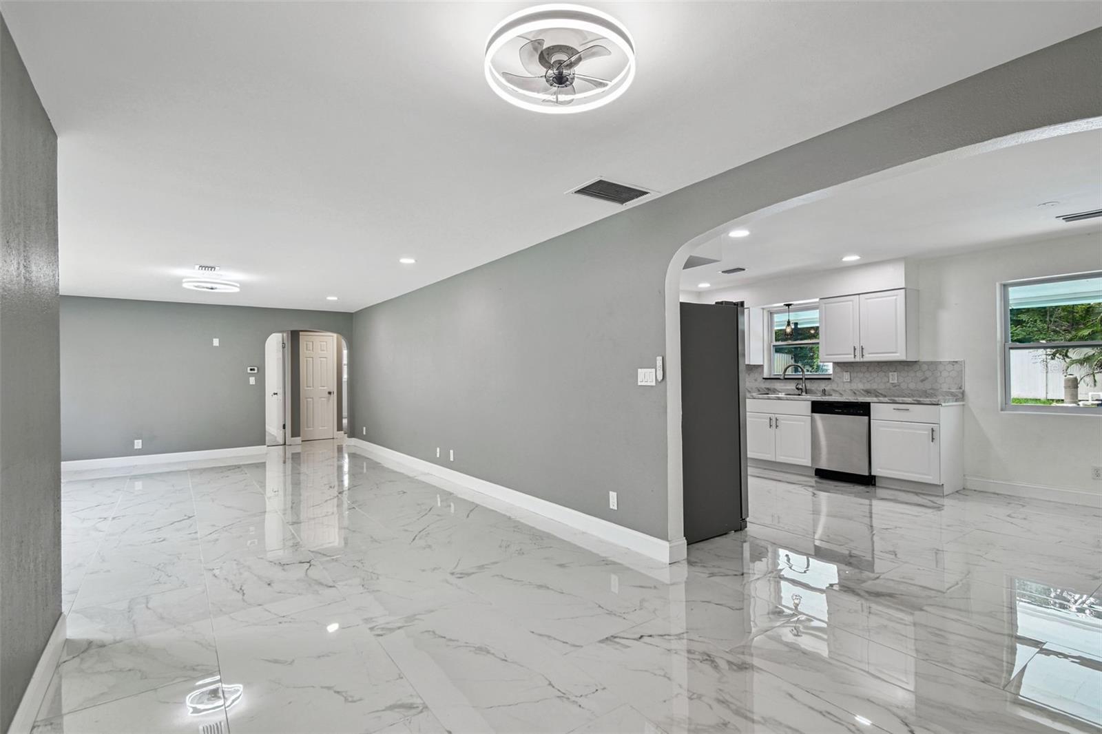 OLD GROVE - Residential Lease