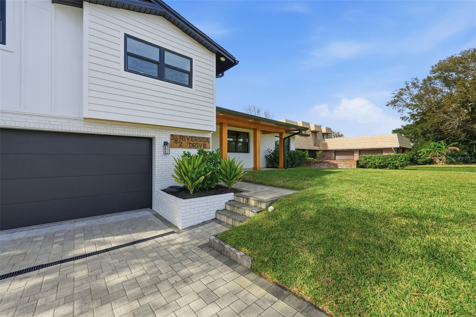 RIVERSIDE PARK - Residential