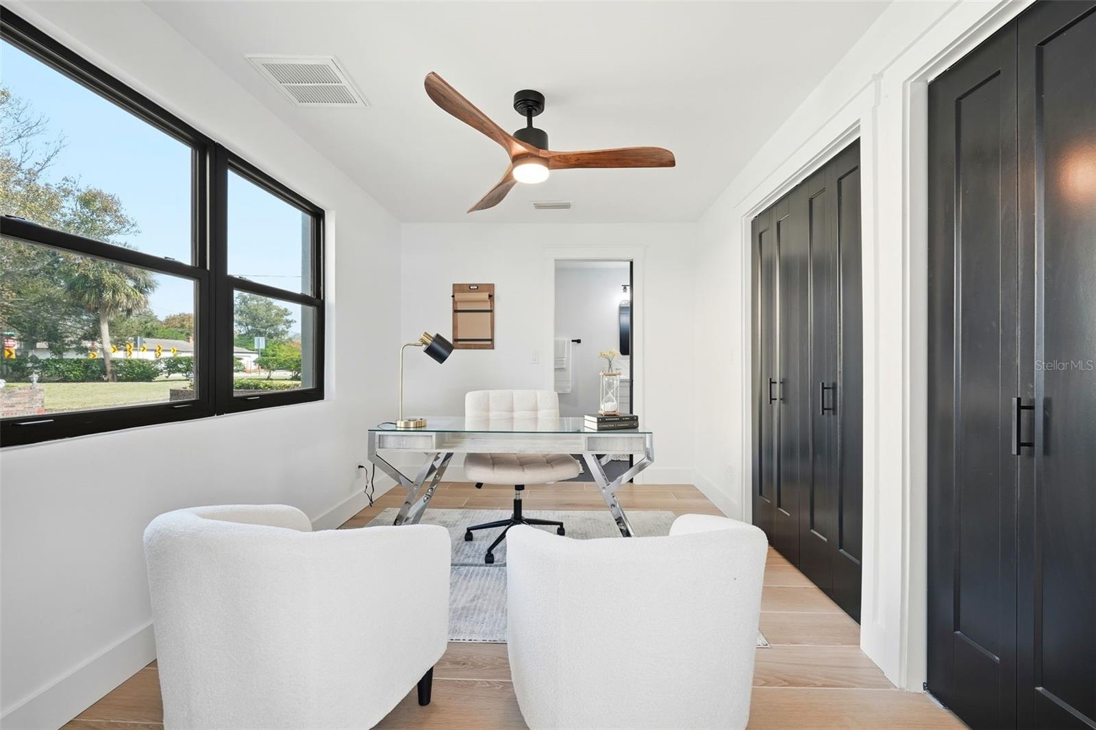 RIVERSIDE PARK - Residential