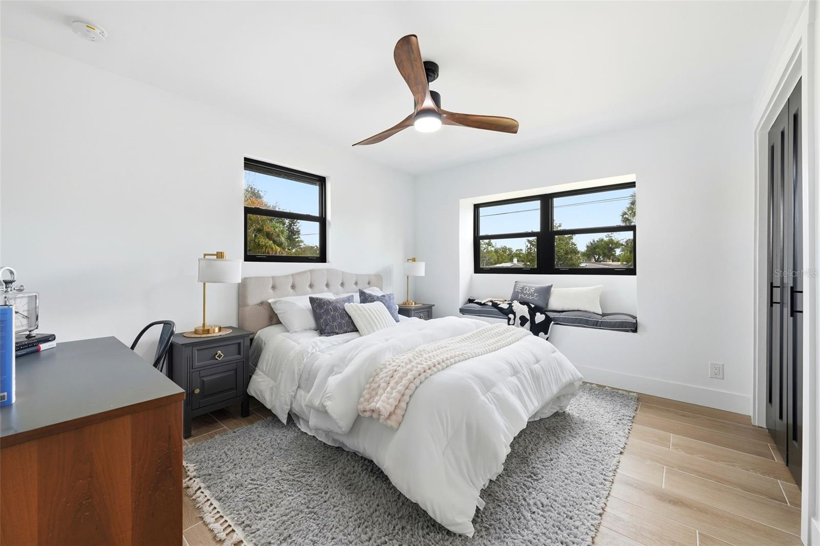 RIVERSIDE PARK - Residential