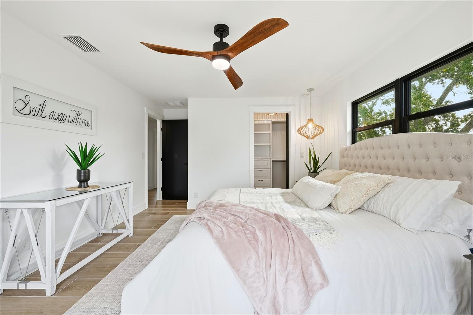 RIVERSIDE PARK - Residential