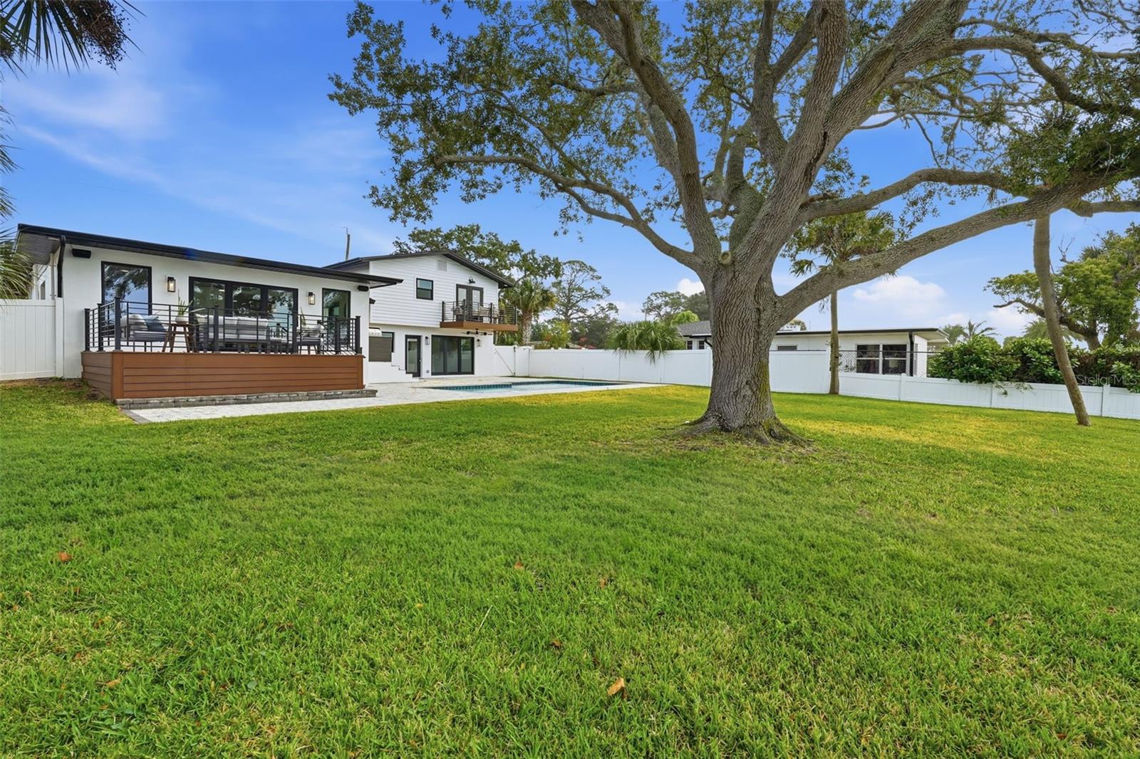 RIVERSIDE PARK - Residential