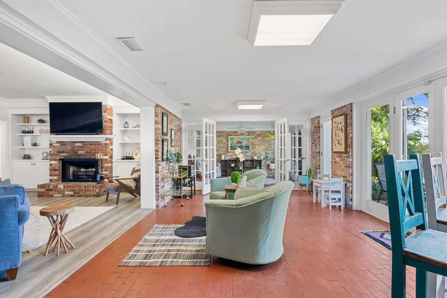 LAKE LINK ESTATES - Residential