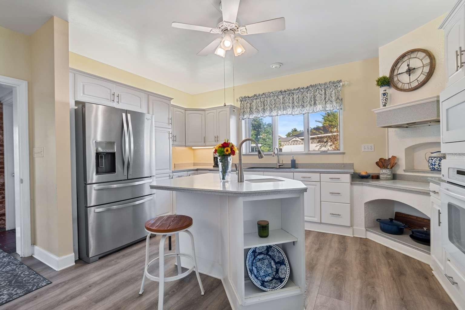 LAKE LINK ESTATES - Residential