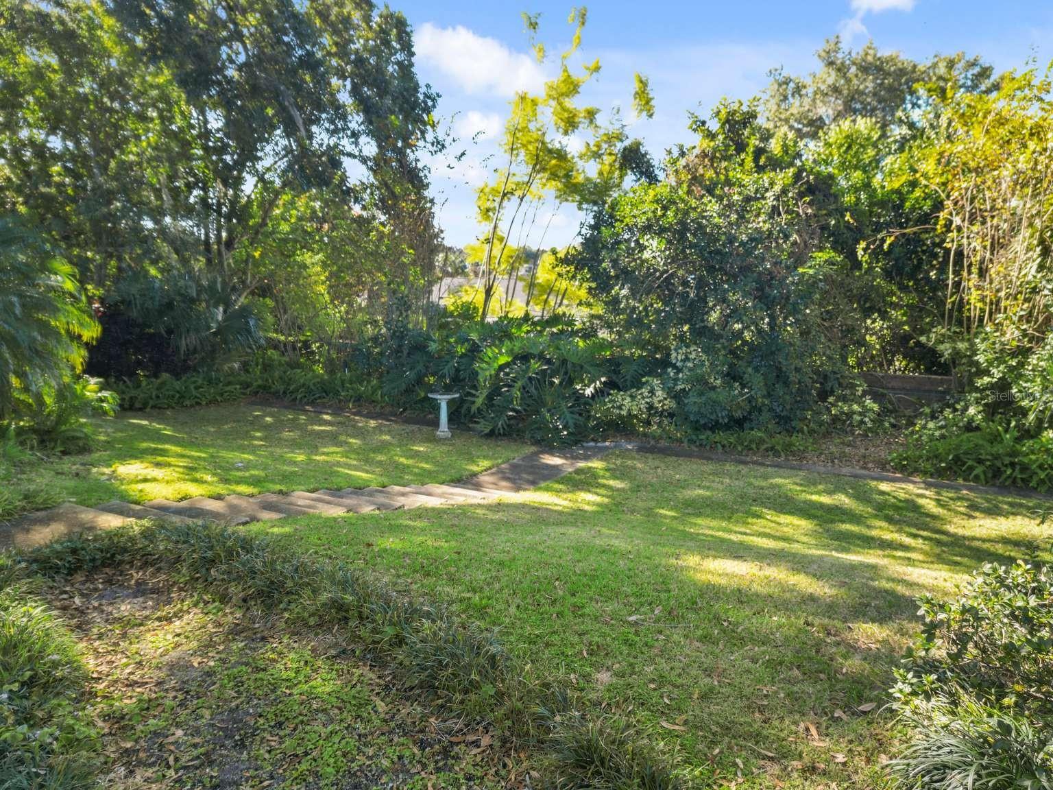 LAKE LINK ESTATES - Residential