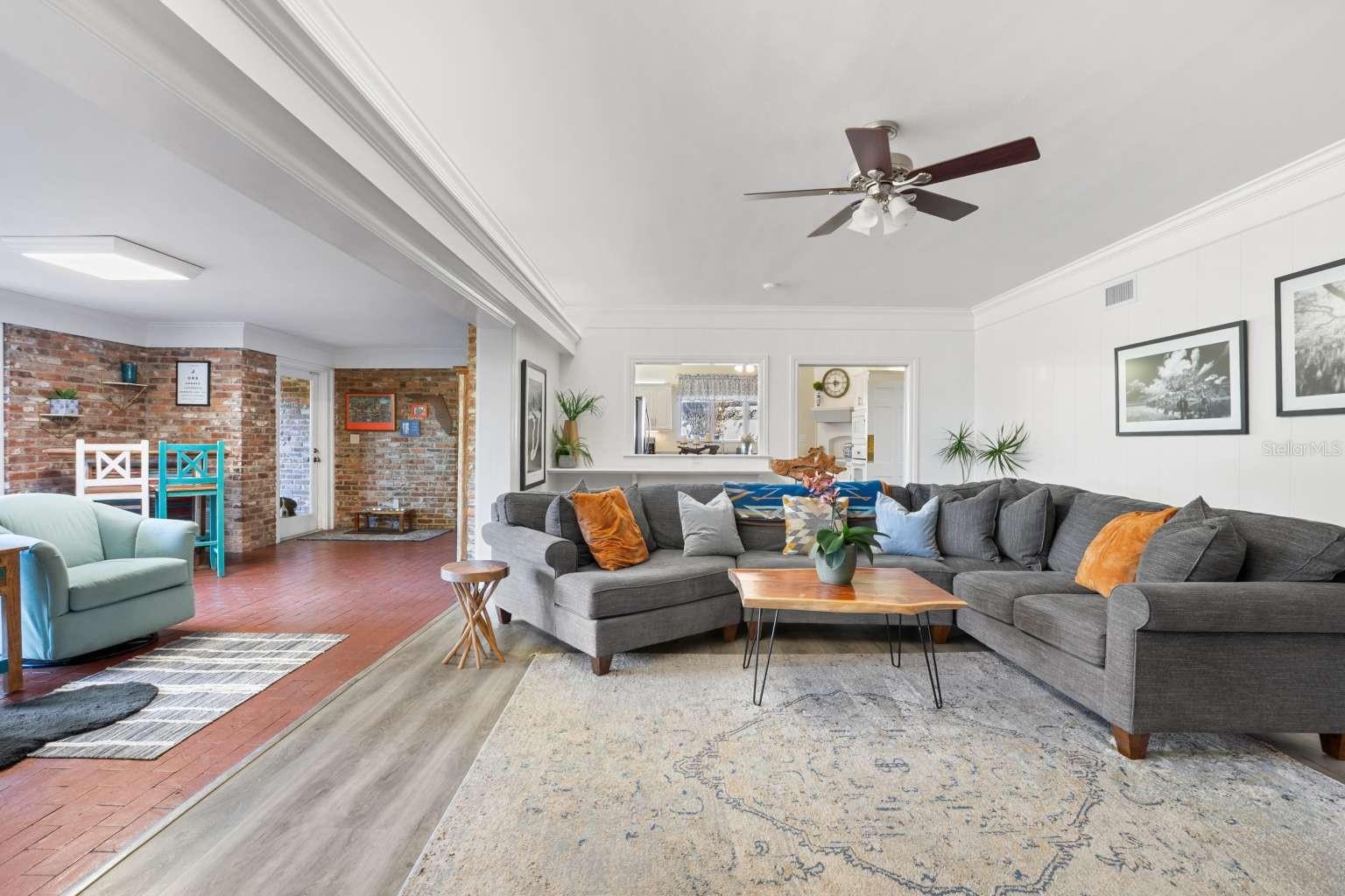 LAKE LINK ESTATES - Residential