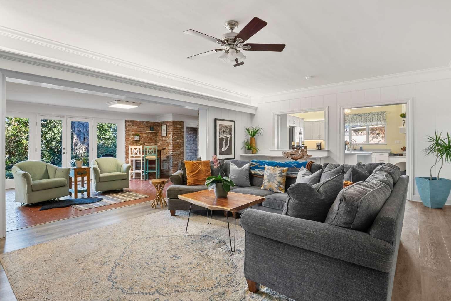 LAKE LINK ESTATES - Residential