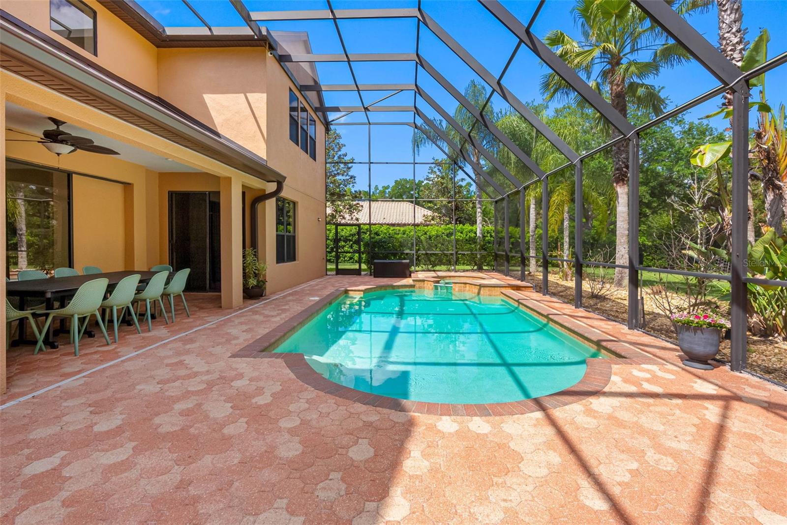 OAK VILLA - Residential