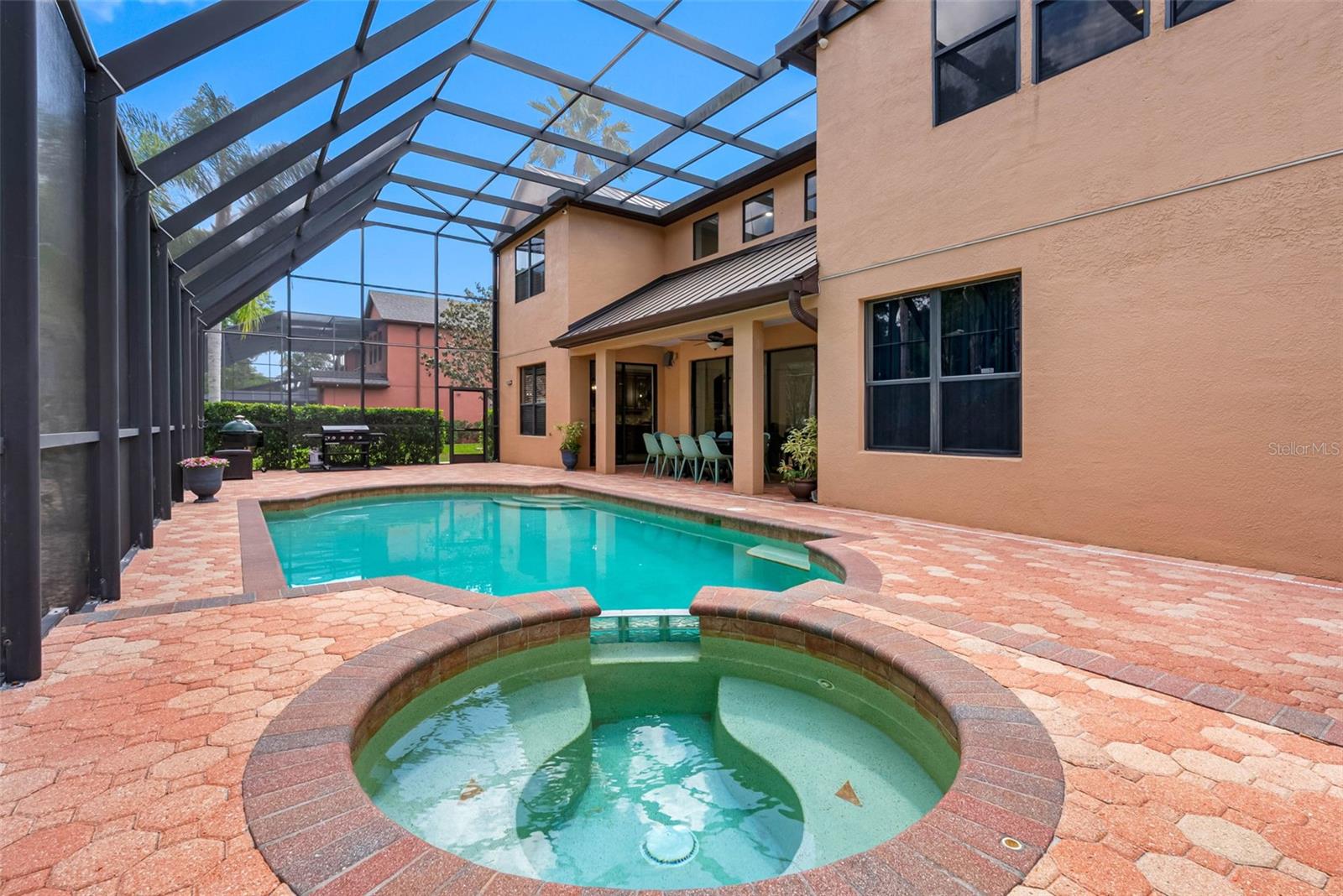 OAK VILLA - Residential