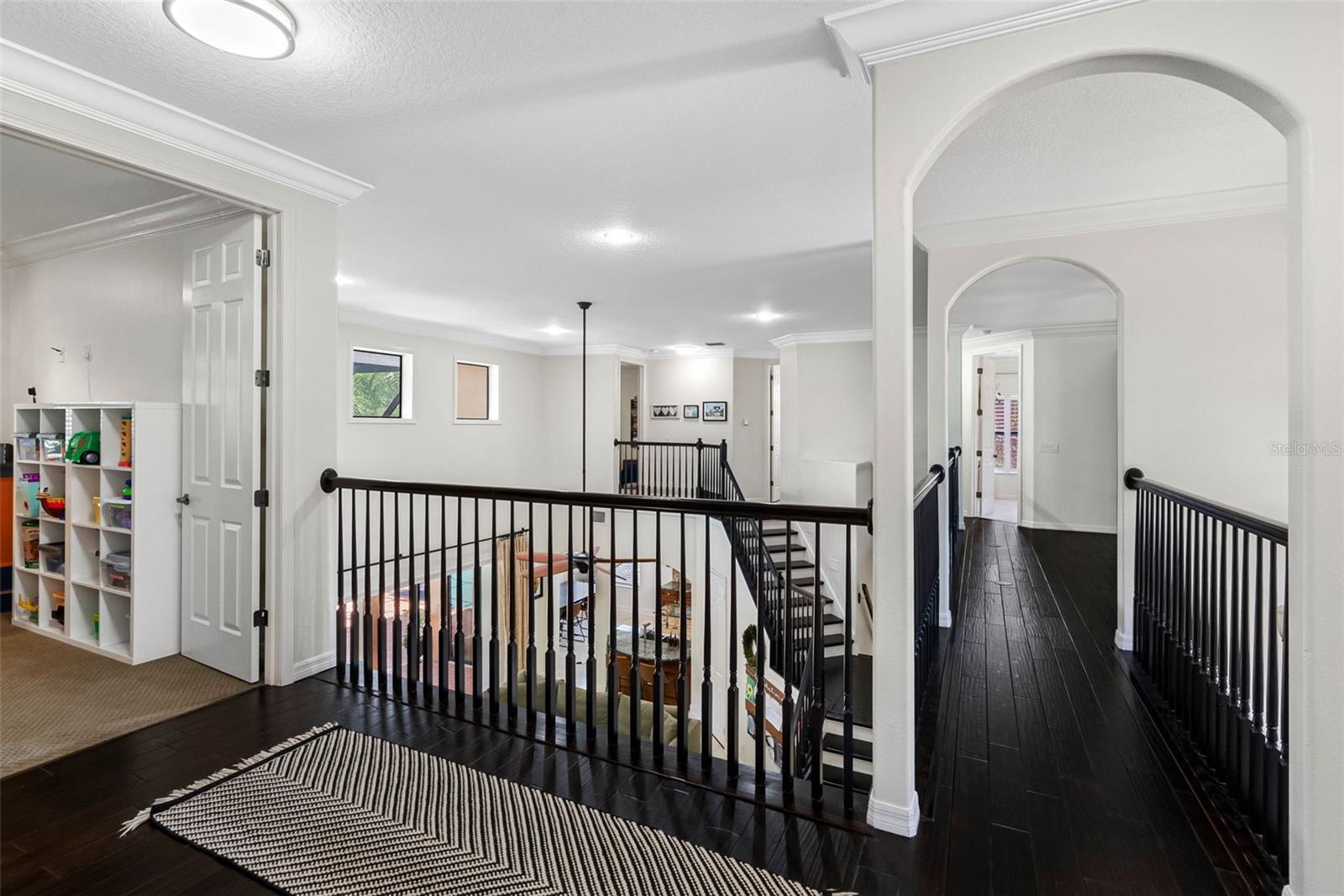 OAK VILLA - Residential