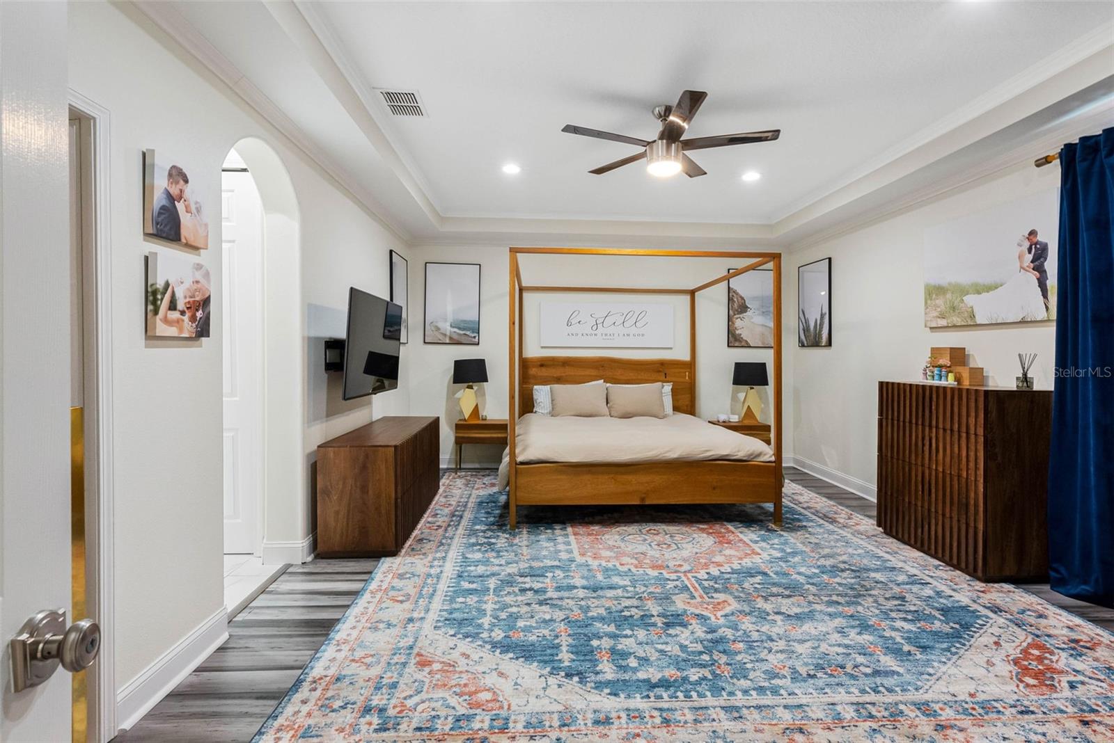 OAK VILLA - Residential