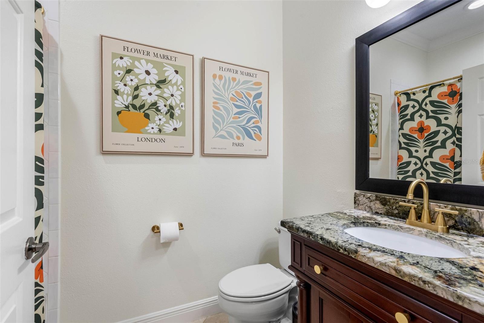 OAK VILLA - Residential