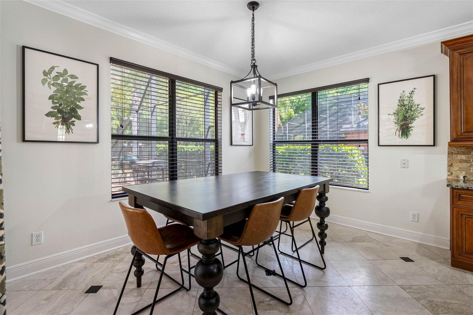 OAK VILLA - Residential