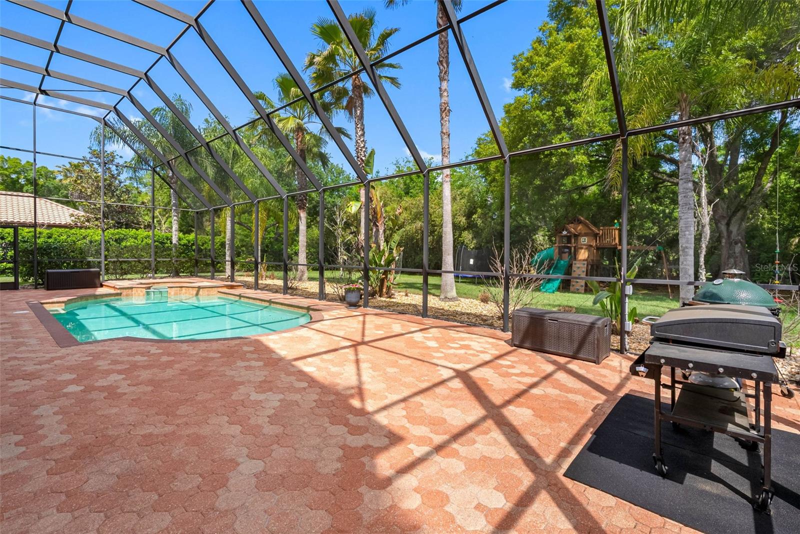 OAK VILLA - Residential