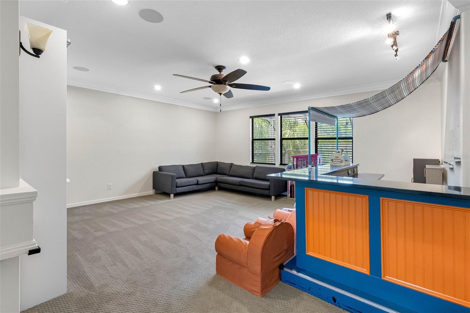 OAK VILLA - Residential