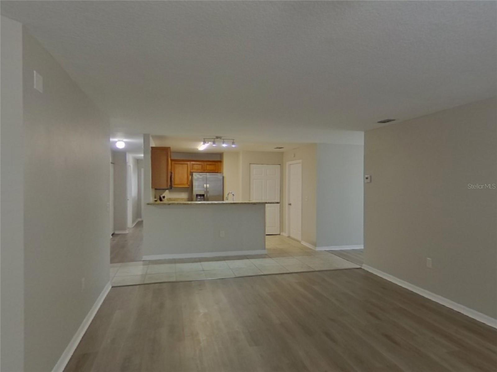 SUMMERVIEW OAKS SUB - Residential Lease