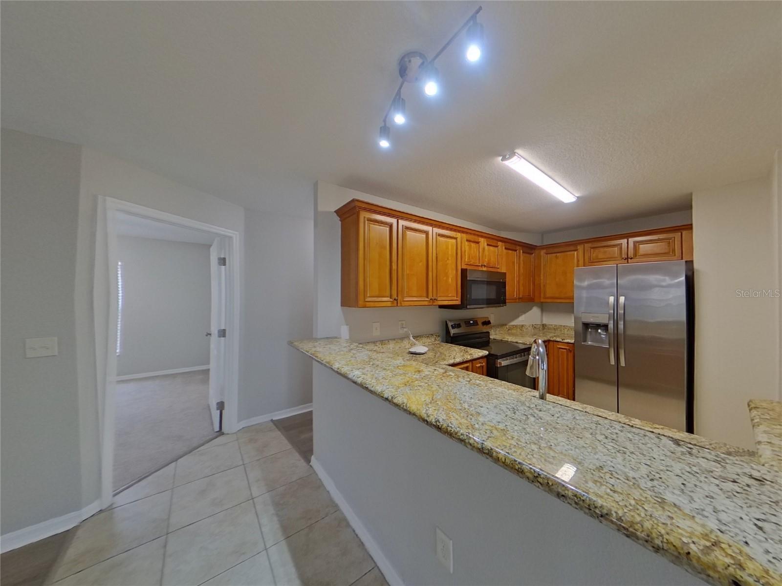 SUMMERVIEW OAKS SUB - Residential Lease