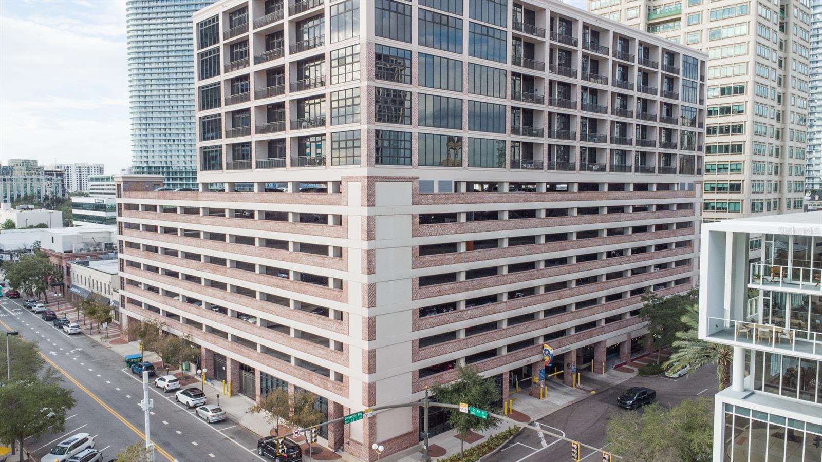 MC NULTY LOFTS CONDO - Residential