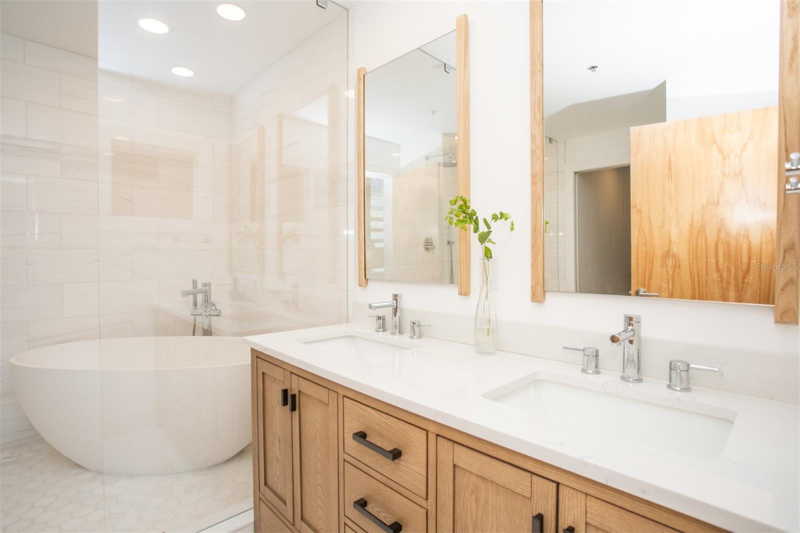 MC NULTY LOFTS CONDO - Residential