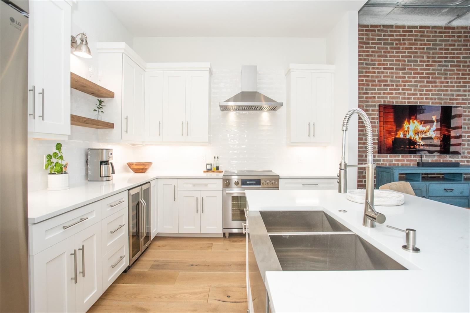 175 2ND STREET S 808