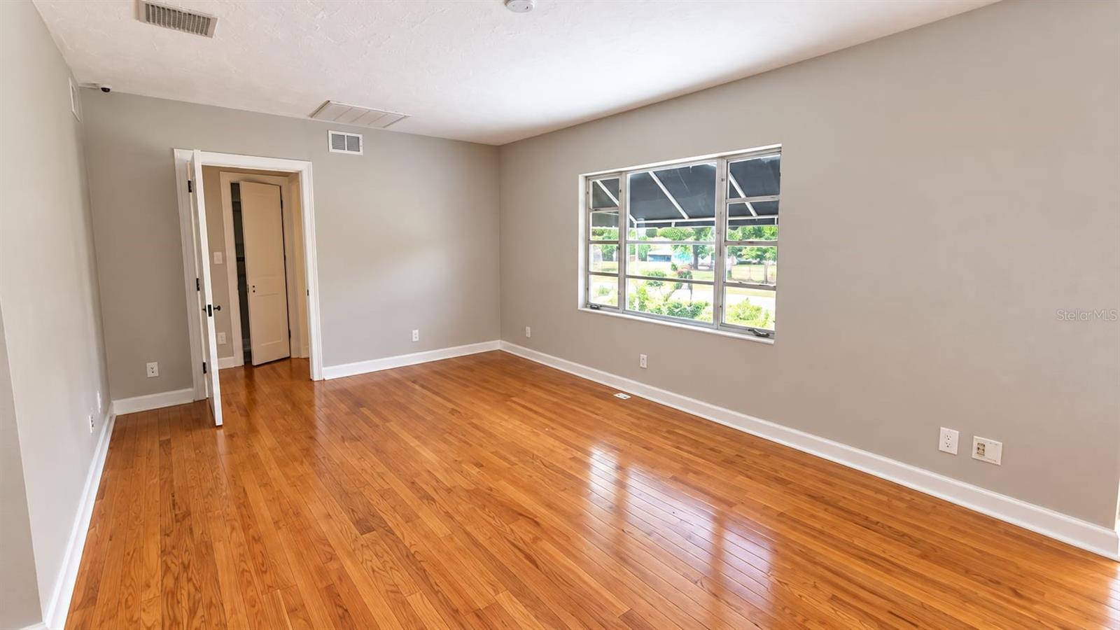 2217 PRINCETON COURT