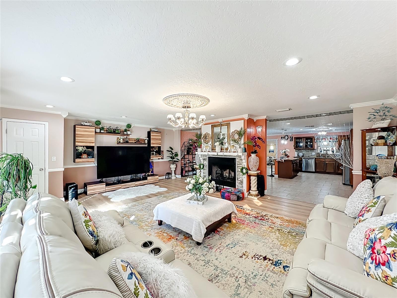 EMERALD LAKE COLONY UNIT 2 - Residential