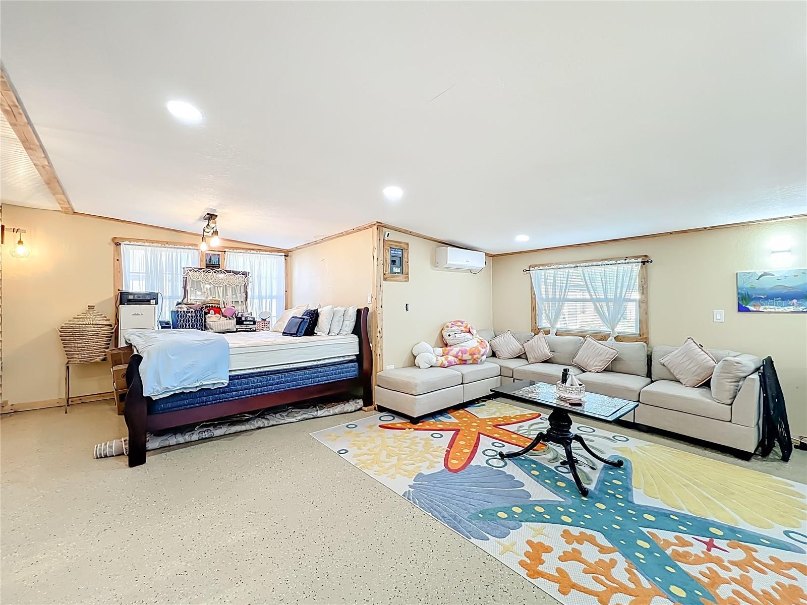 EMERALD LAKE COLONY UNIT 2 - Residential