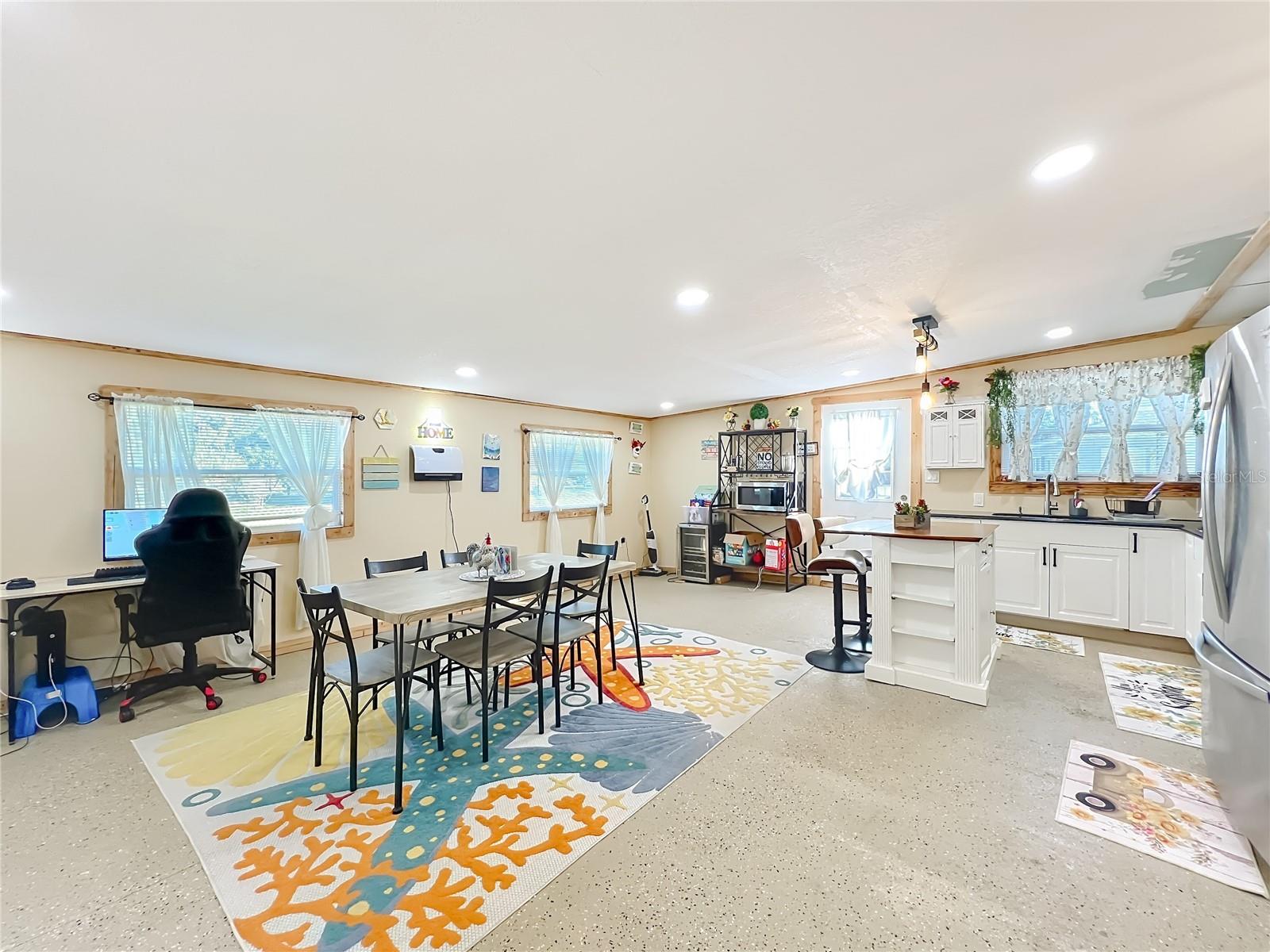 EMERALD LAKE COLONY UNIT 2 - Residential