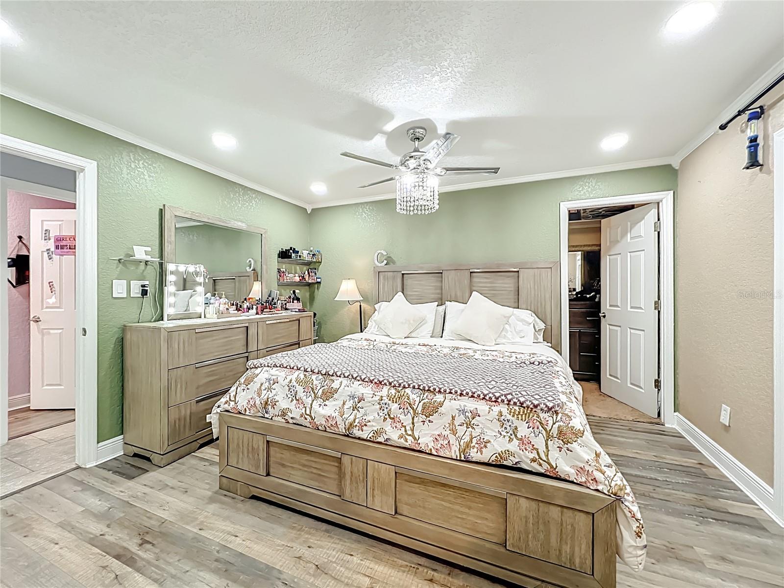 EMERALD LAKE COLONY UNIT 2 - Residential