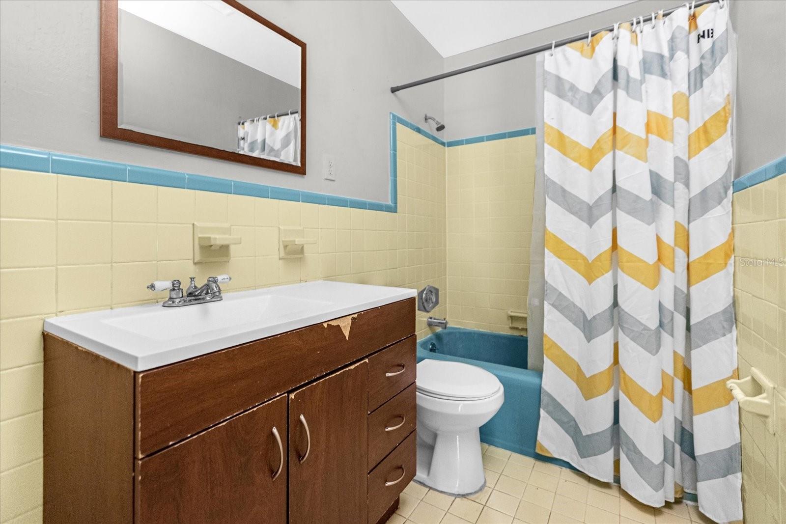 CRYSTAL LAKE TERRACE - Residential