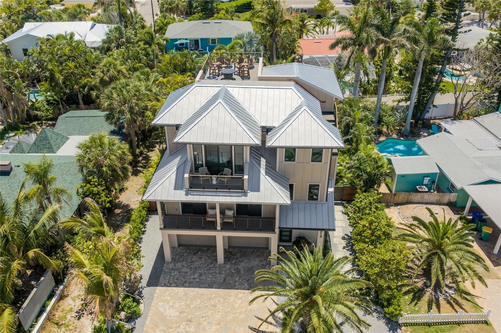 513 N BAY BOULEVARD
