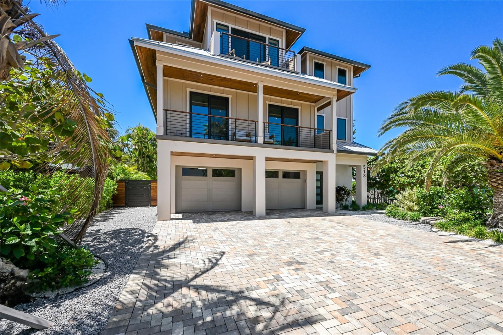 513 N BAY BOULEVARD