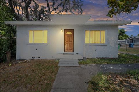 A home in TAMPA