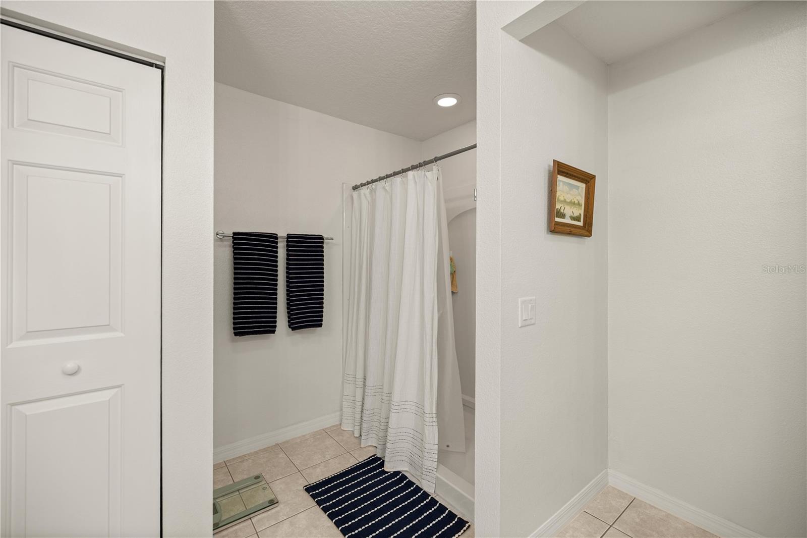 INDIGO EAST PH 1 UNIT GG - Residential