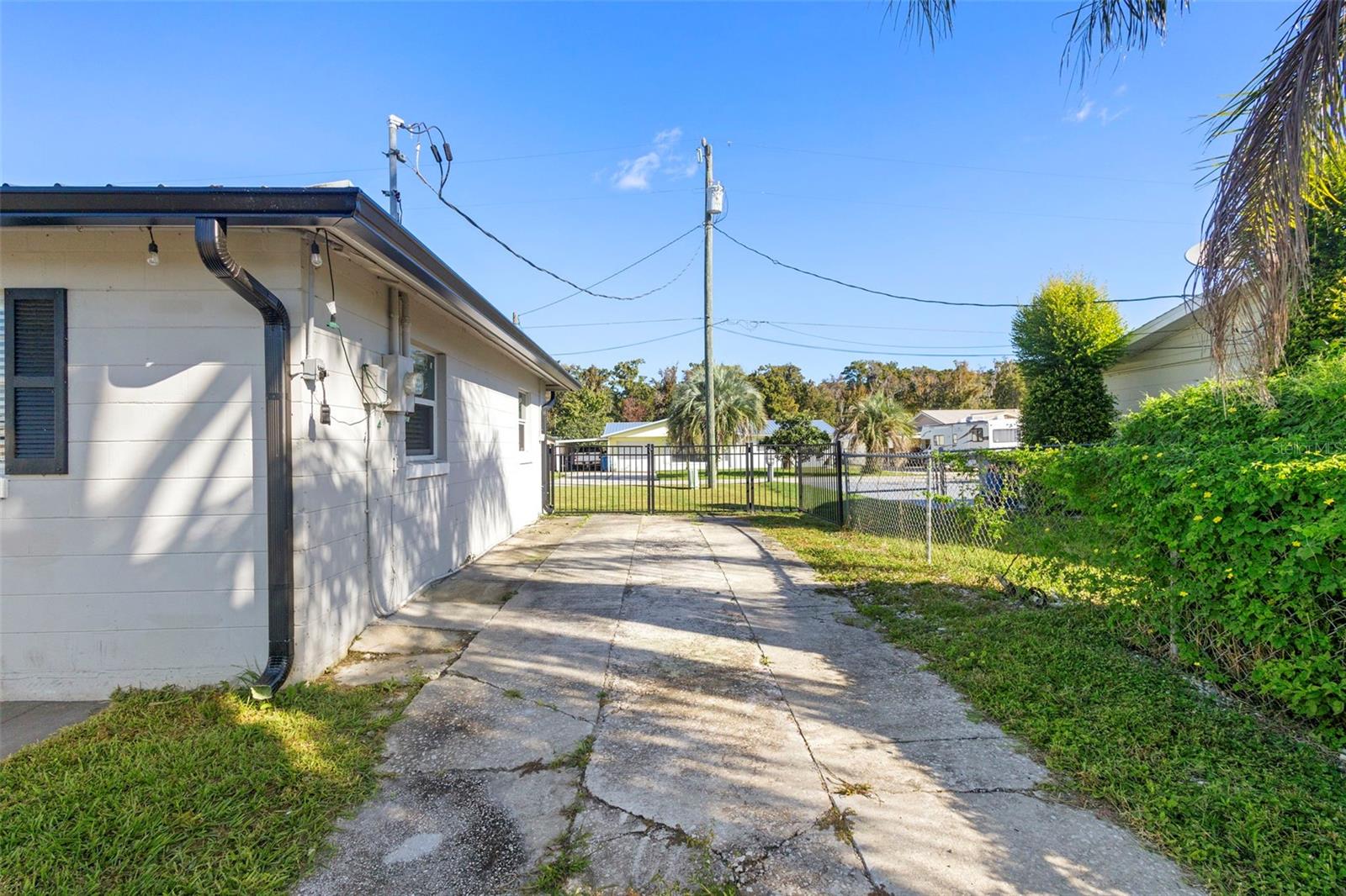 ORMOND JUNGLE DEN CMP UN SB17 - Residential